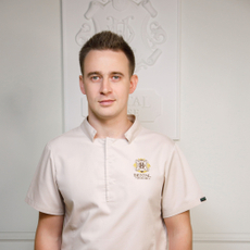 Генералов Александр Геннадьевич, стоматолог-терапевт