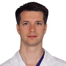 Крашенинников Алексей Артурович, онколог