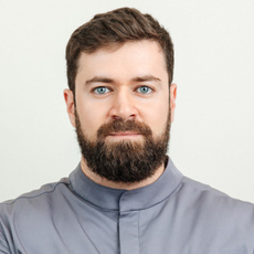 Захарьян Владимир Суренович, стоматолог-терапевт