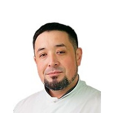 Зайнуллин Рустам Наильевич, стоматолог-терапевт