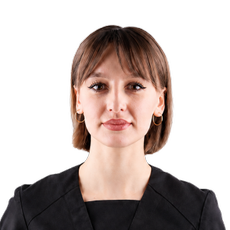 Полянская Карина Витальевна, стоматолог-хирург