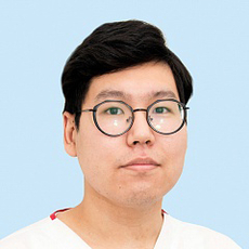 Убушев Алдар Баатрович, стоматолог-терапевт