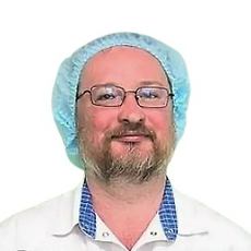 Кулабухов Александр Александрович, стоматолог-хирург