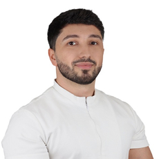 Абдуллаев Магомед Юнусович, стоматолог-терапевт