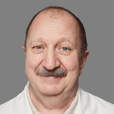 Кукаркин Анатолий Сергеевич, стоматолог-хирург