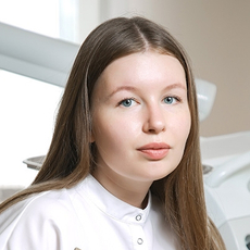 Алексенко Дарья Александровна, стоматолог-терапевт