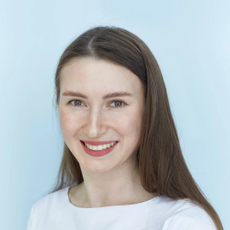 Попова Ирина Сергеевна, стоматолог-терапевт