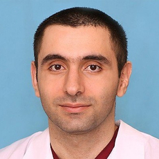 Туйсузян Роберт Эдуардович, хирург