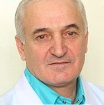 Абдуллаев Майрбек Махмудович, детский хирург