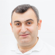 Басманджан Андраник Карюнович, стоматолог-хирург