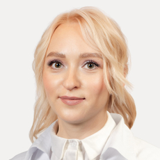 Наумова (Мошкина) Анастасия Евгеньевна, стоматолог-терапевт