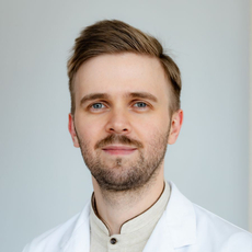 Аболмасов Александр Евгеньевич, онколог