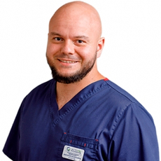 Чикуров Георгий Юрьевич, стоматолог-хирург