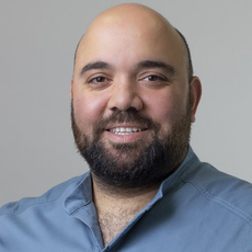 Кочаров Макар Игоревич, стоматолог-хирург