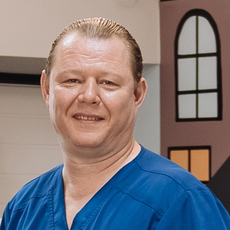 Супрунов Олег Владимирович, стоматолог-терапевт