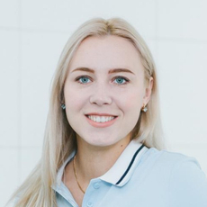 Лобова Анна Сергеевна, стоматолог-терапевт