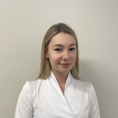 Хребтова Екатерина Викторовна, стоматолог-терапевт