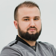 Назриев Юнус Даутович, стоматолог-терапевт