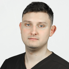 Колтунов Денис Андреевич, стоматолог-хирург