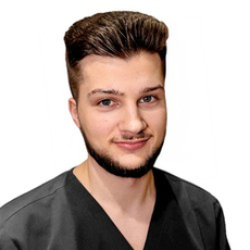 Гниломедов Егор Максимович, стоматолог-терапевт