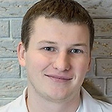 Вишняков Алексей Михайлович, стоматолог-терапевт