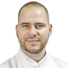 Абрамов Игорь Владимирович, пластический хирург