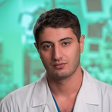 Мартиросян Гарик Гарикович, невролог