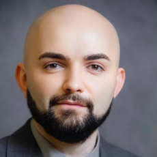 Степанов Михаил Александрович, стоматолог-хирург