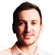 Коробкин Максим Александрович, стоматолог-хирург