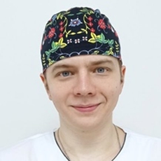 Тарасов Артем Валерьевич, стоматолог-хирург
