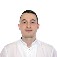 Биймурзаев Азамат Ибрагимович, стоматолог-терапевт