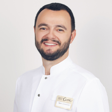 Мадоян Армен Гагикович, стоматолог-хирург