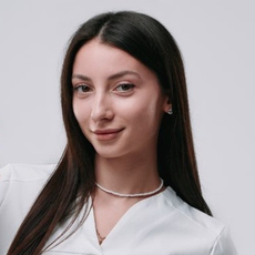 Ходырева Алина Алексеевна, стоматолог-ортопед