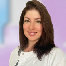 Белоусова Ксения Евгеньевна, дерматолог