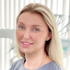 Черноног Елена Константиновна, стоматолог-терапевт
