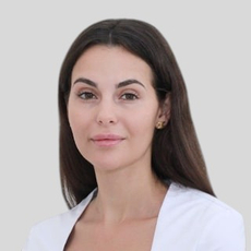 Полякова Александра Денисовна, стоматолог-терапевт