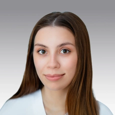 Мартынова (Фролова) Алина Дмитриевна, стоматолог-терапевт