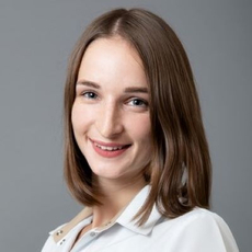 Есаян Юлия Сергеевна, стоматолог-терапевт