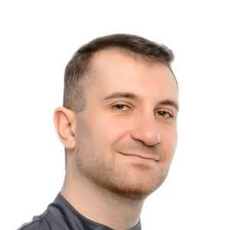 Киракосян Унан Айкарамович, стоматолог-хирург