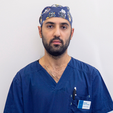 Мелкумян Андраник Арменович, стоматолог-хирург