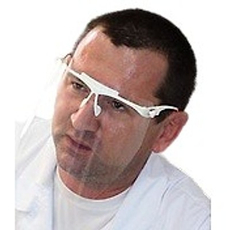 Есимбетов Рустам Шамильевич, стоматолог-терапевт