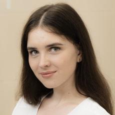 Часовских (Турапина) Арина Александровна, стоматолог-терапевт
