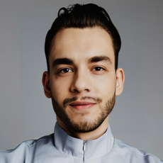 Полежаев Максим Анатольевич, стоматолог-хирург