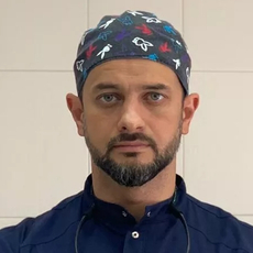 Нарыжный Александр Владимирович, стоматолог-хирург