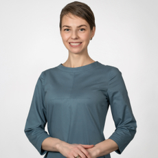 Кутовая Александра Игоревна, стоматолог-терапевт