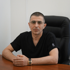 Аладжев Сергей Геннадьевич, стоматолог-терапевт