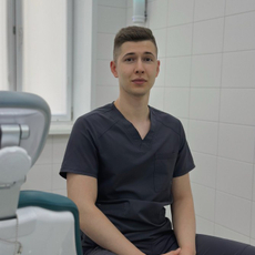 Тайганов Тимур Эркиновия, стоматолог-хирург