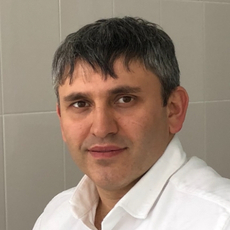 Михайлиди Янис Валерьевич, стоматолог-терапевт