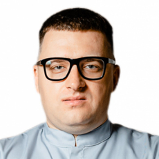 Мехтиев Руслан Абасович, стоматолог-хирург