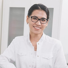 Утеева Айгуль Давлетбековна, стоматолог-хирург